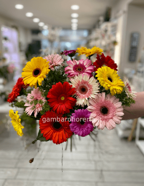 Bouquet di gerbere colori assortiti.